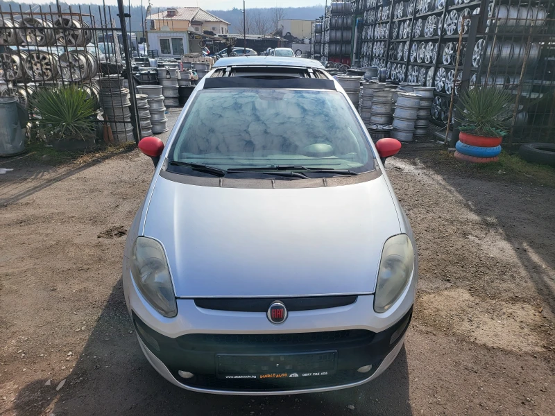 Fiat Punto 1.3Mjet Автомат, снимка 3 - Автомобили и джипове - 51508460