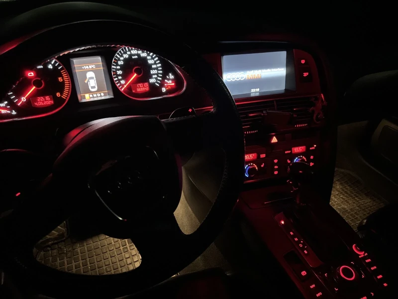 Audi A6, снимка 10 - Автомобили и джипове - 52493271