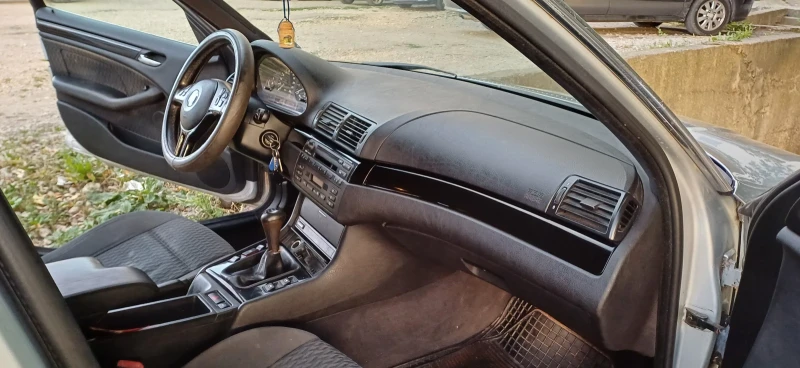 BMW 320 E46, снимка 3 - Автомобили и джипове - 52938085