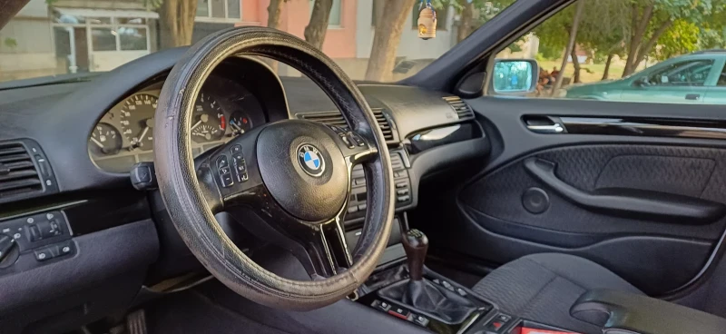 BMW 320 E46, снимка 6 - Автомобили и джипове - 52938085