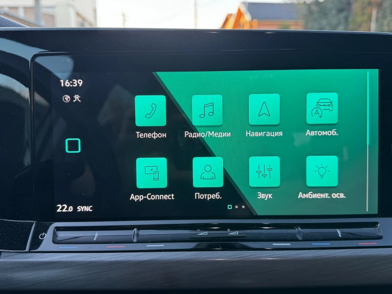 VW Golf, снимка 14 - Автомобили и джипове - 52322315