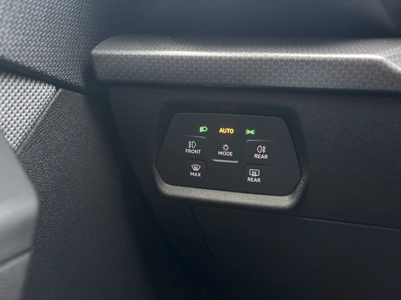 Seat Leon 2.0TDI 150k.c. DSG, снимка 15 - Автомобили и джипове - 52804936