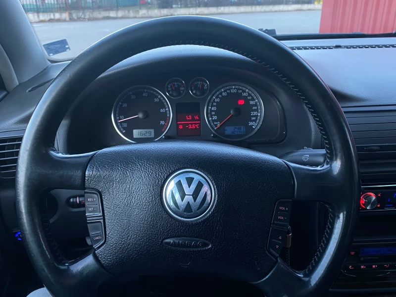 VW Passat 1.8T EXCLUSIVE , снимка 16 - Автомобили и джипове - 52944641