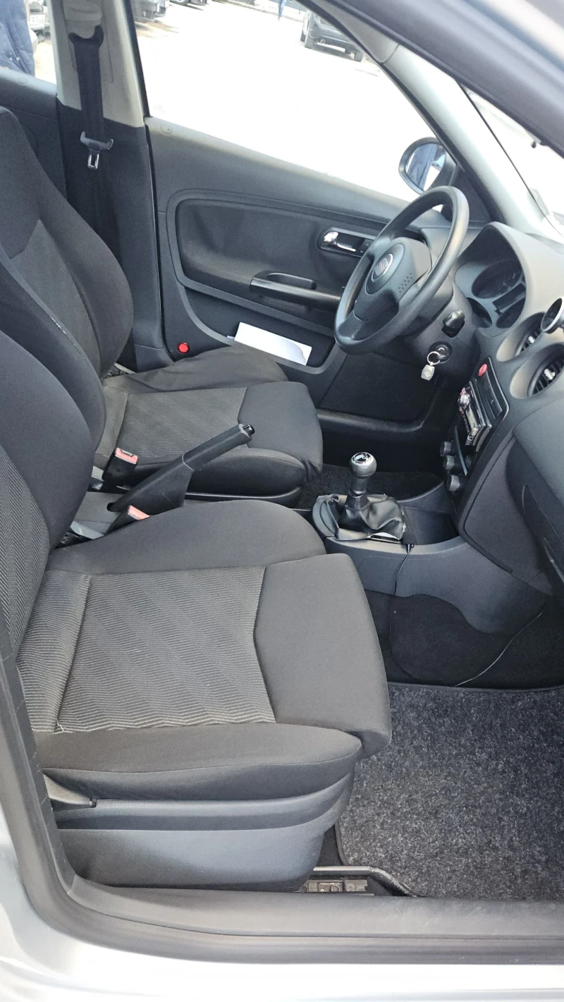 Seat Ibiza Чети описанието , снимка 9 - Автомобили и джипове - 52956653