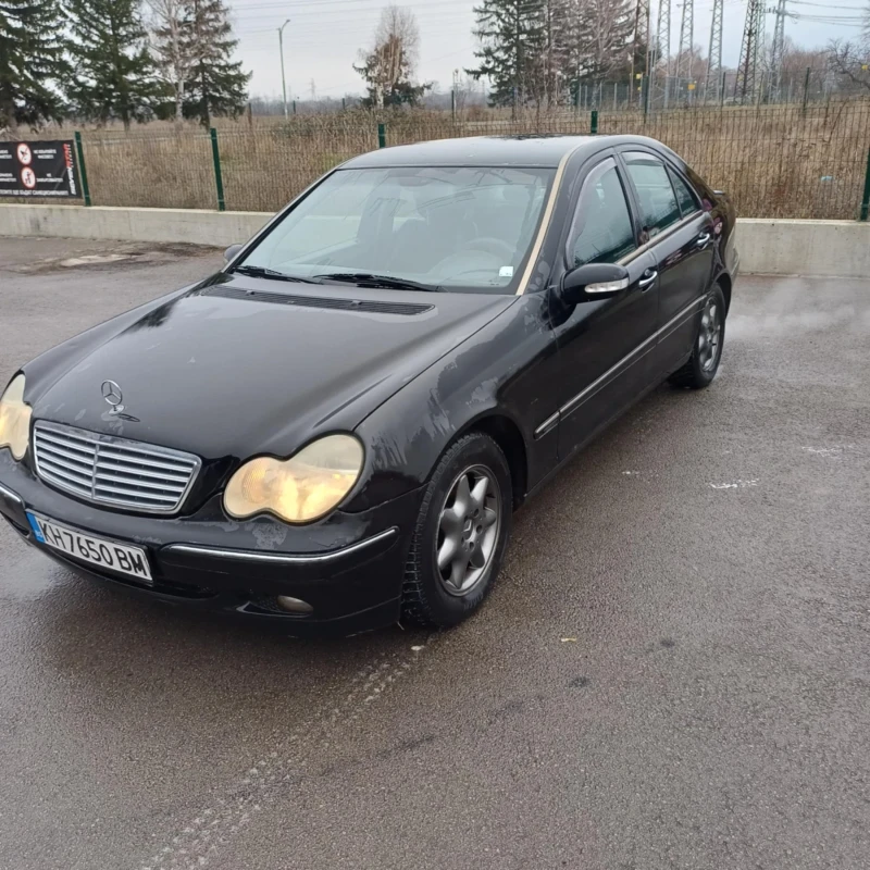 Mercedes-Benz C 180, снимка 4 - Автомобили и джипове - 53133815