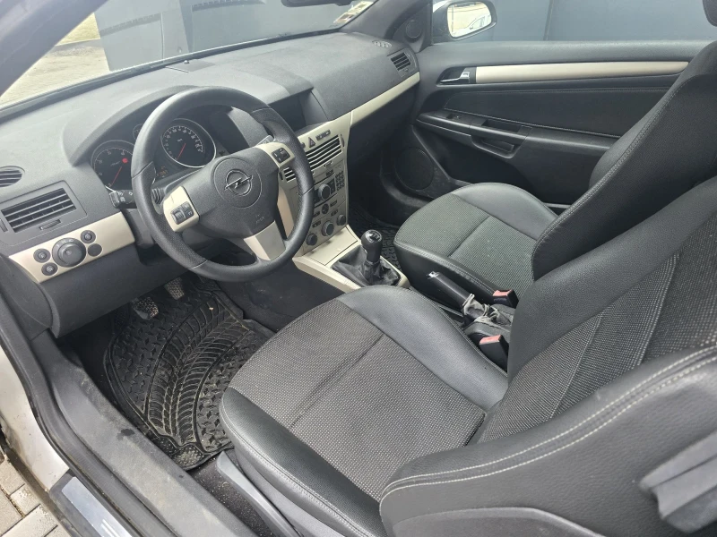 Opel Astra, снимка 13 - Автомобили и джипове - 53373244