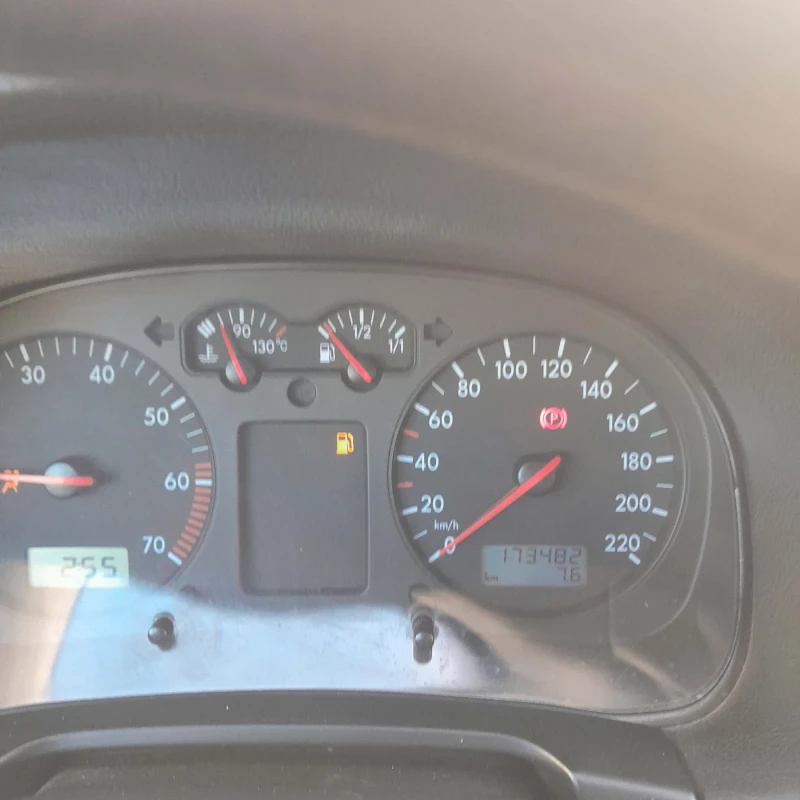 VW Golf 173482, снимка 6 - Автомобили и джипове - 53447127