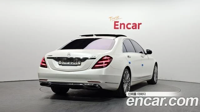 Mercedes-Benz S 560, снимка 2 - Автомобили и джипове - 53556344