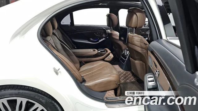 Mercedes-Benz S 560, снимка 12 - Автомобили и джипове - 53556344