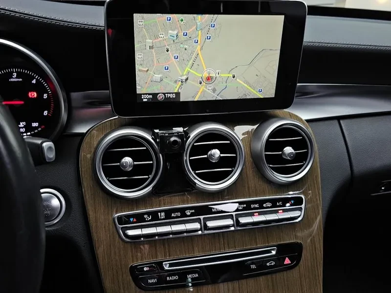 Mercedes-Benz C 220 4MATIC, снимка 14 - Автомобили и джипове - 54282251