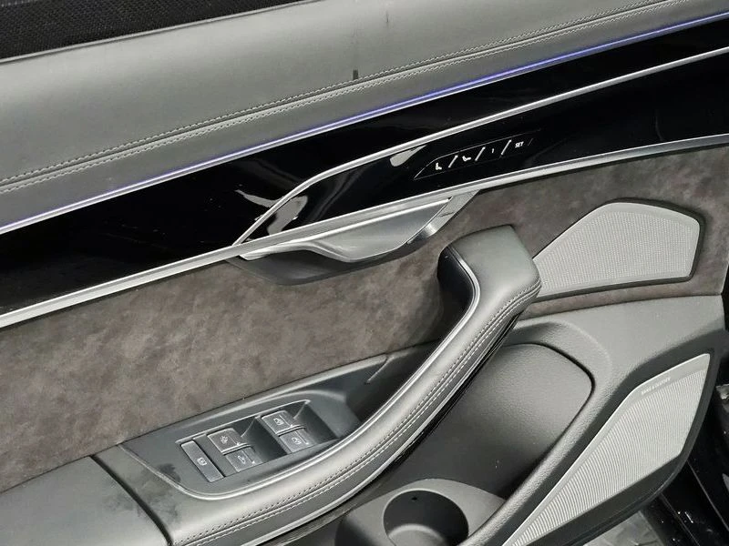 Audi A8 3.0 CZS Automatic, снимка 6 - Автомобили и джипове - 55450798