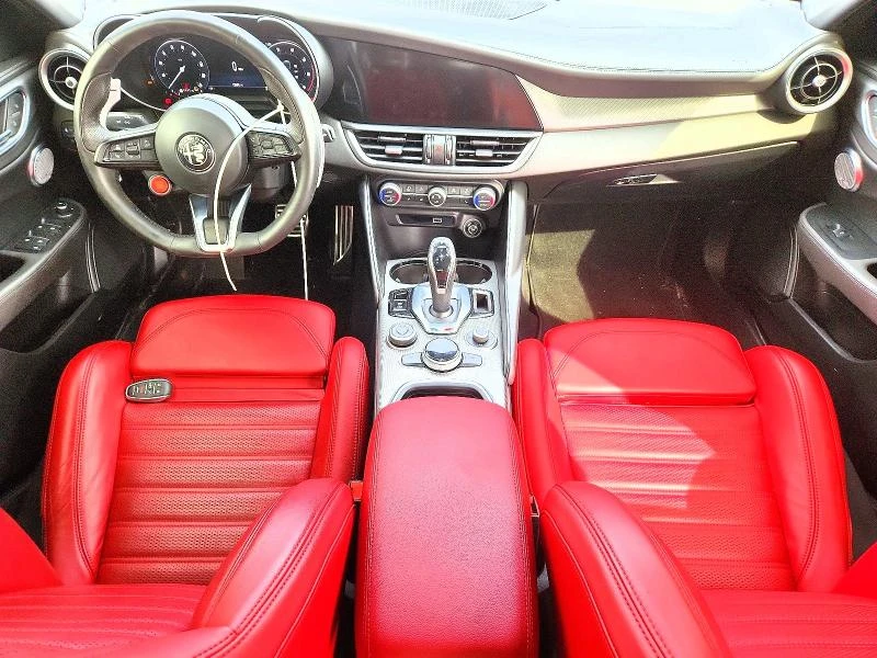 Alfa Romeo Giulia 2024 ALFA ROMEO GIULIA TI, снимка 9 - Автомобили и джипове - 56231818