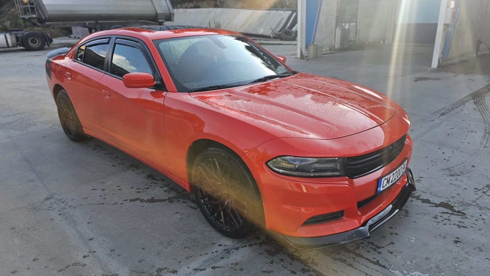 Dodge Charger SXT - изображение 3