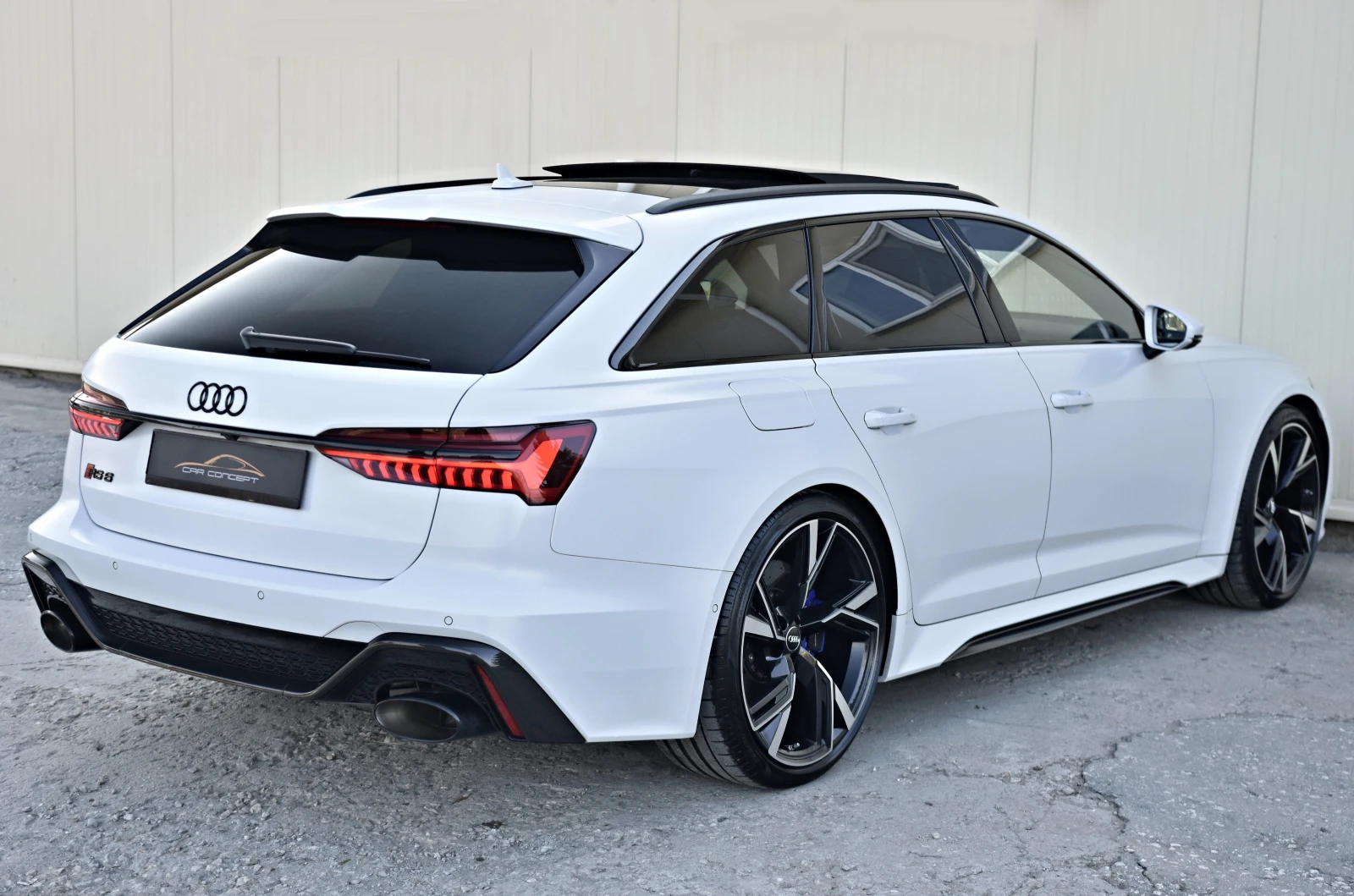 Audi Rs6 CERAMIK* DYNAMIC+ * B&O-3D* PANO* 305km* LASER МАТ - изображение 6