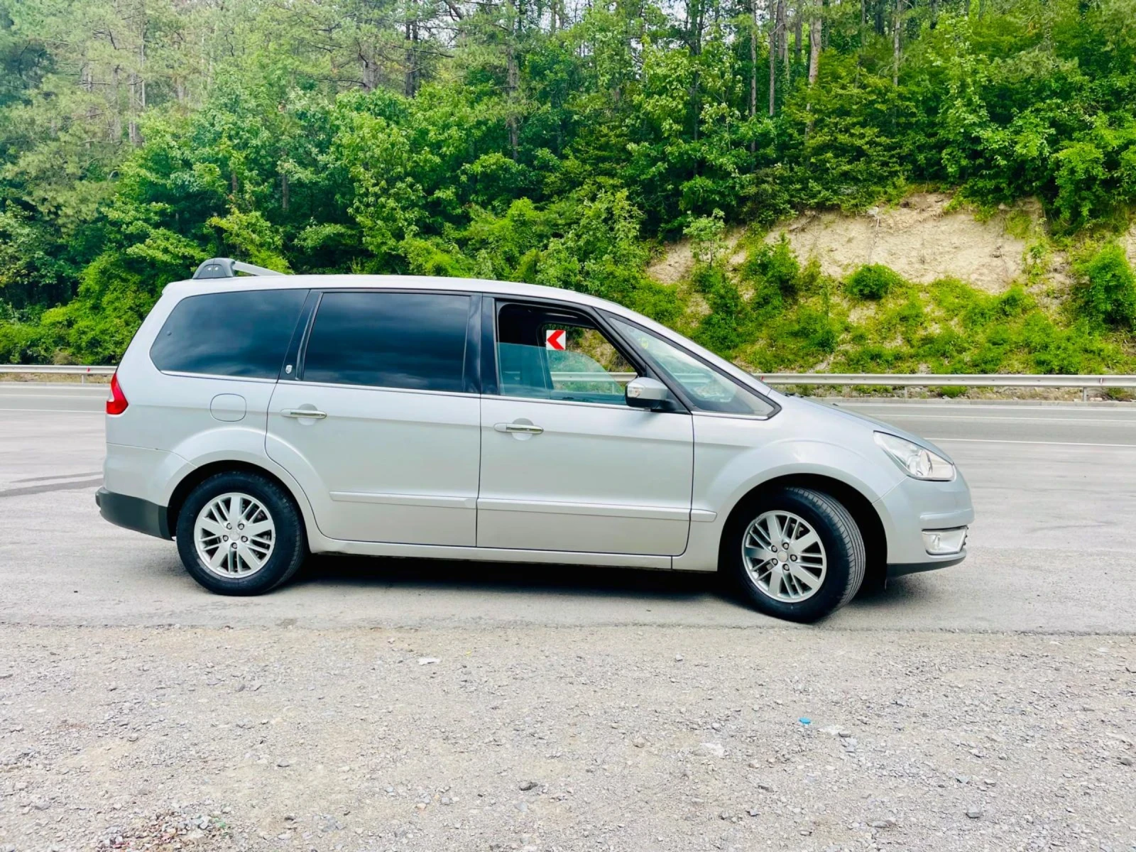 Ford Galaxy 2.0i GHIA PANORAMA  - изображение 3