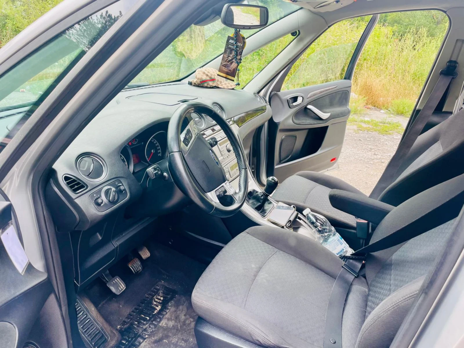 Ford Galaxy 2.0i GHIA PANORAMA  - изображение 8