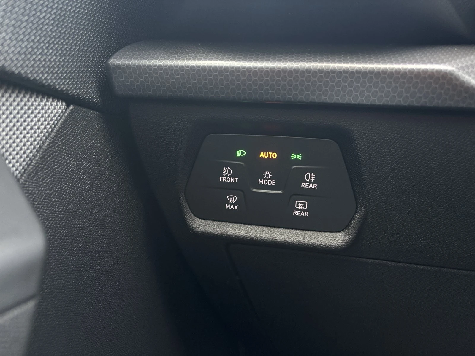 Seat Leon 2.0TDI 150k.c. DSG | Mobile.bg � ����������� 15