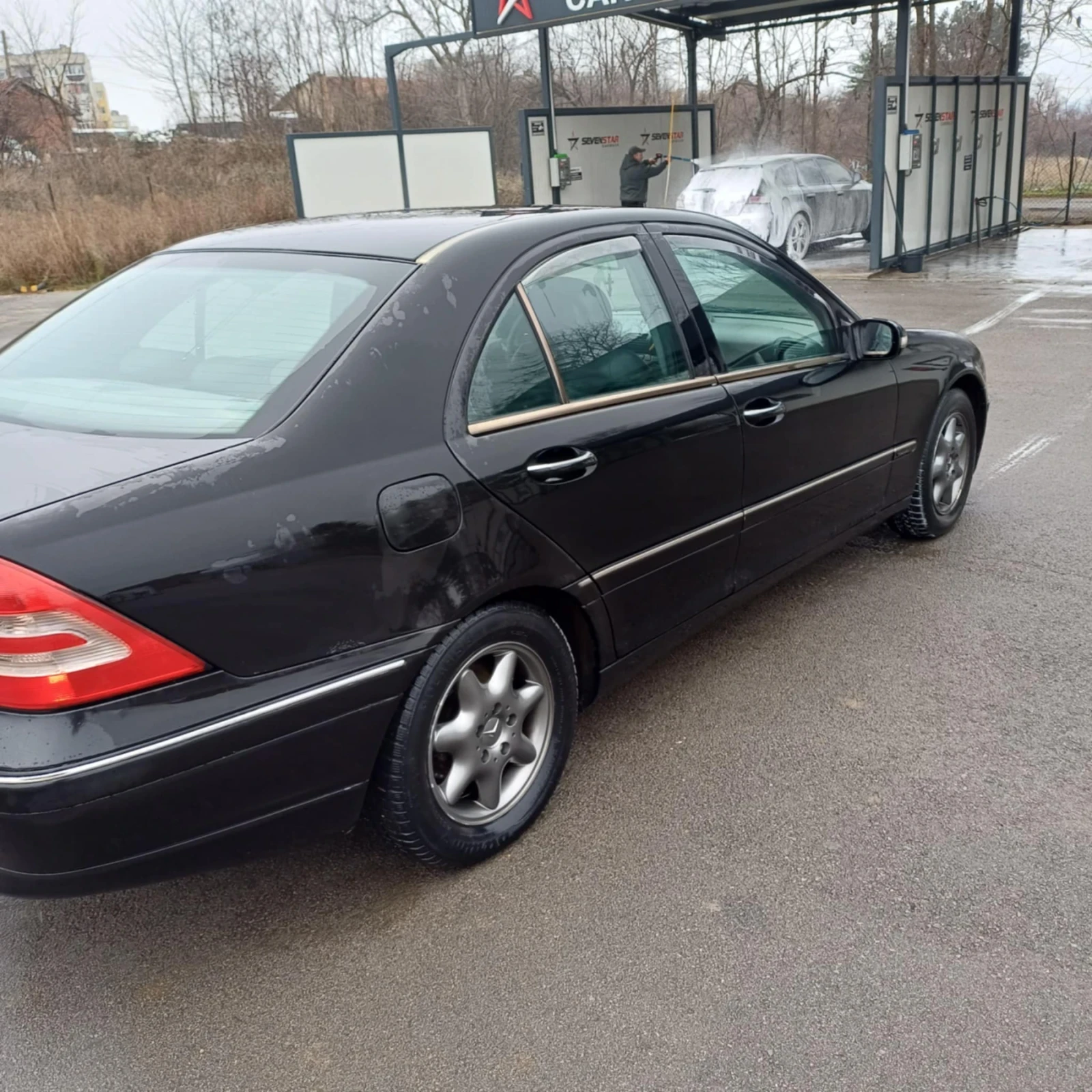Mercedes-Benz C 180  - изображение 5