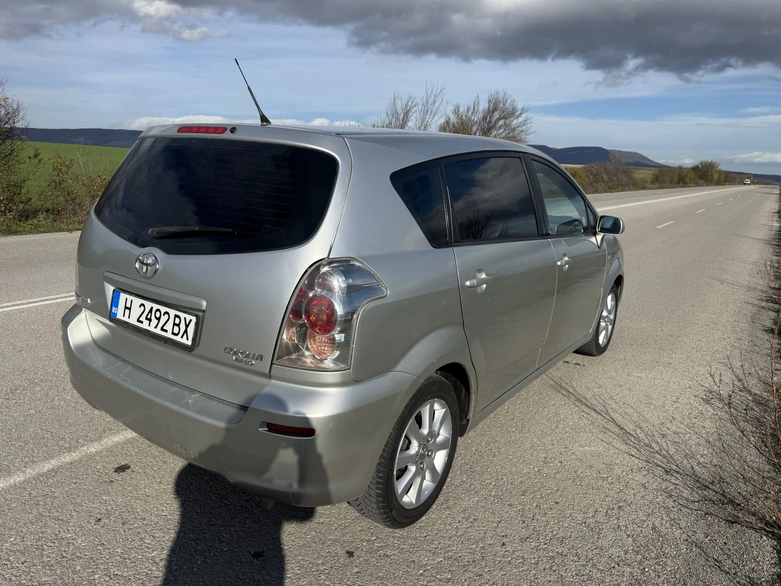 Toyota Corolla verso 2.0 D4-D | Mobile.bg � ����������� 4