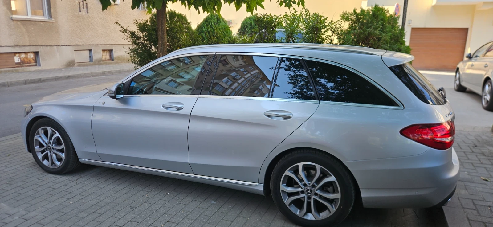 Mercedes-Benz C 220, снимка 13 - Автомобили и джипове - 55679245
