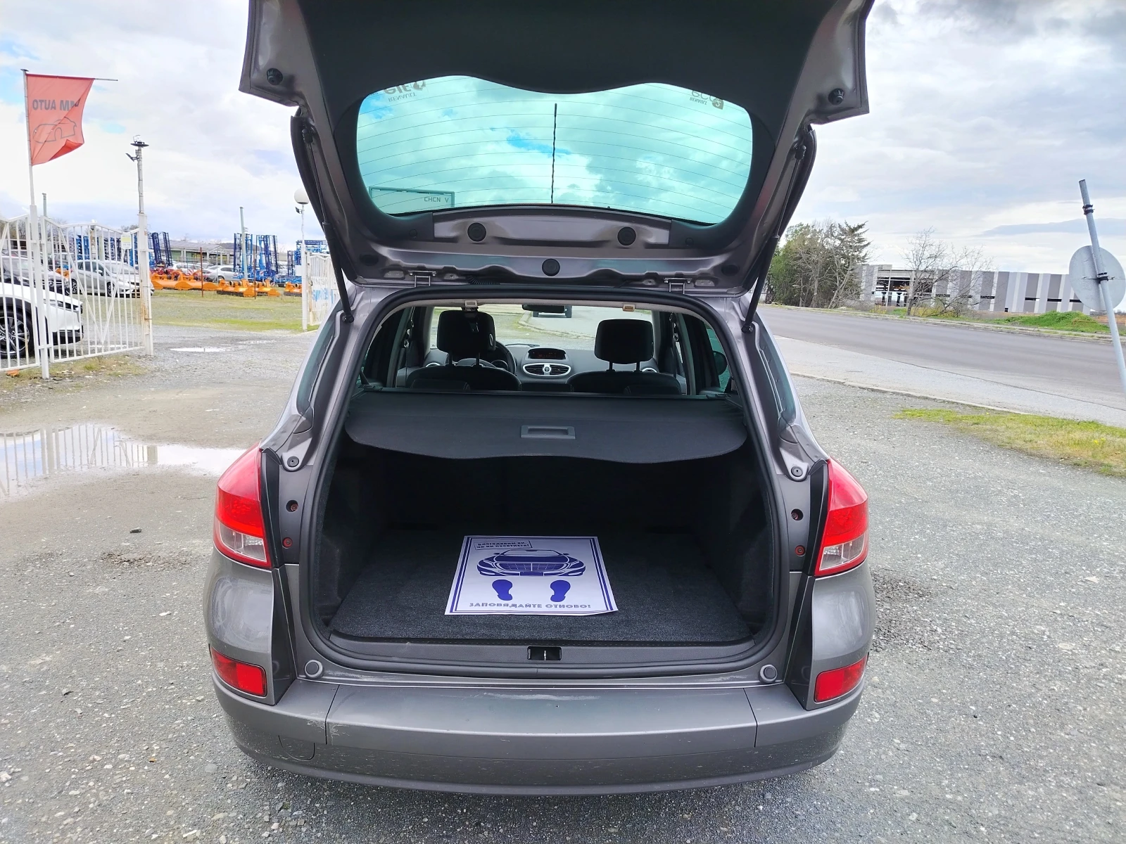 Renault Clio 1.2-75 КС БЕНЗИН 149000 КМ , снимка 8 - Автомобили и джипове - 54090413