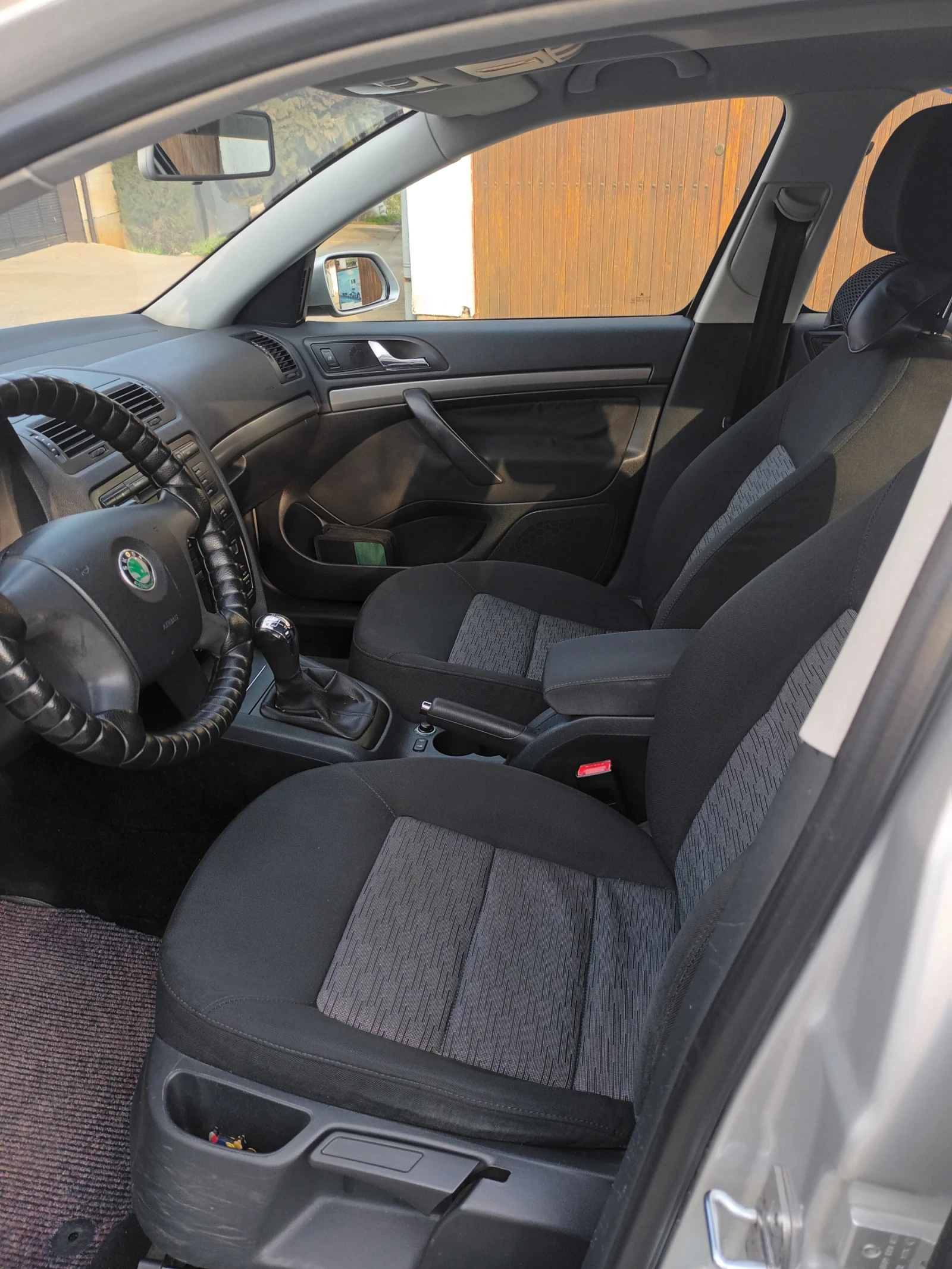 Skoda Octavia, снимка 5 - Автомобили и джипове - 54111223