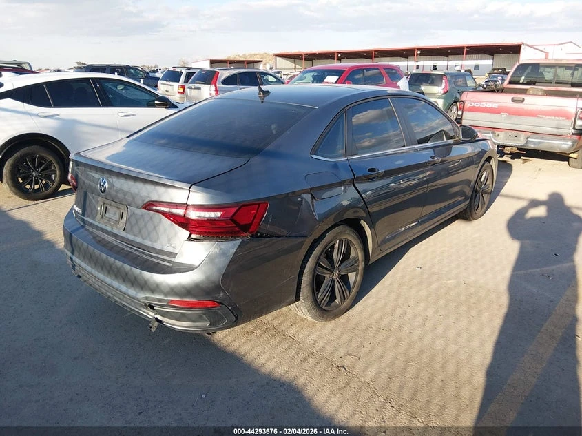 VW Jetta 1.5l Volkswagen 1.5T Se, снимка 4 - Автомобили и джипове - 54136435