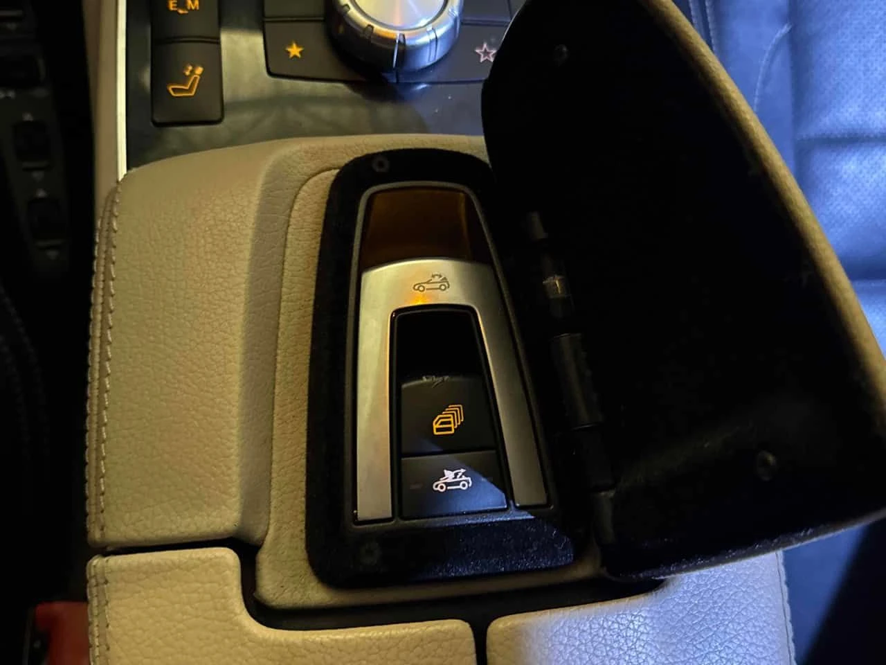 Mercedes-Benz E 400 * CARFAX * CABRIO * ПОДГРЕВИ * ОБДУХВАНЕ * , снимка 14 - Автомобили и джипове - 54147326