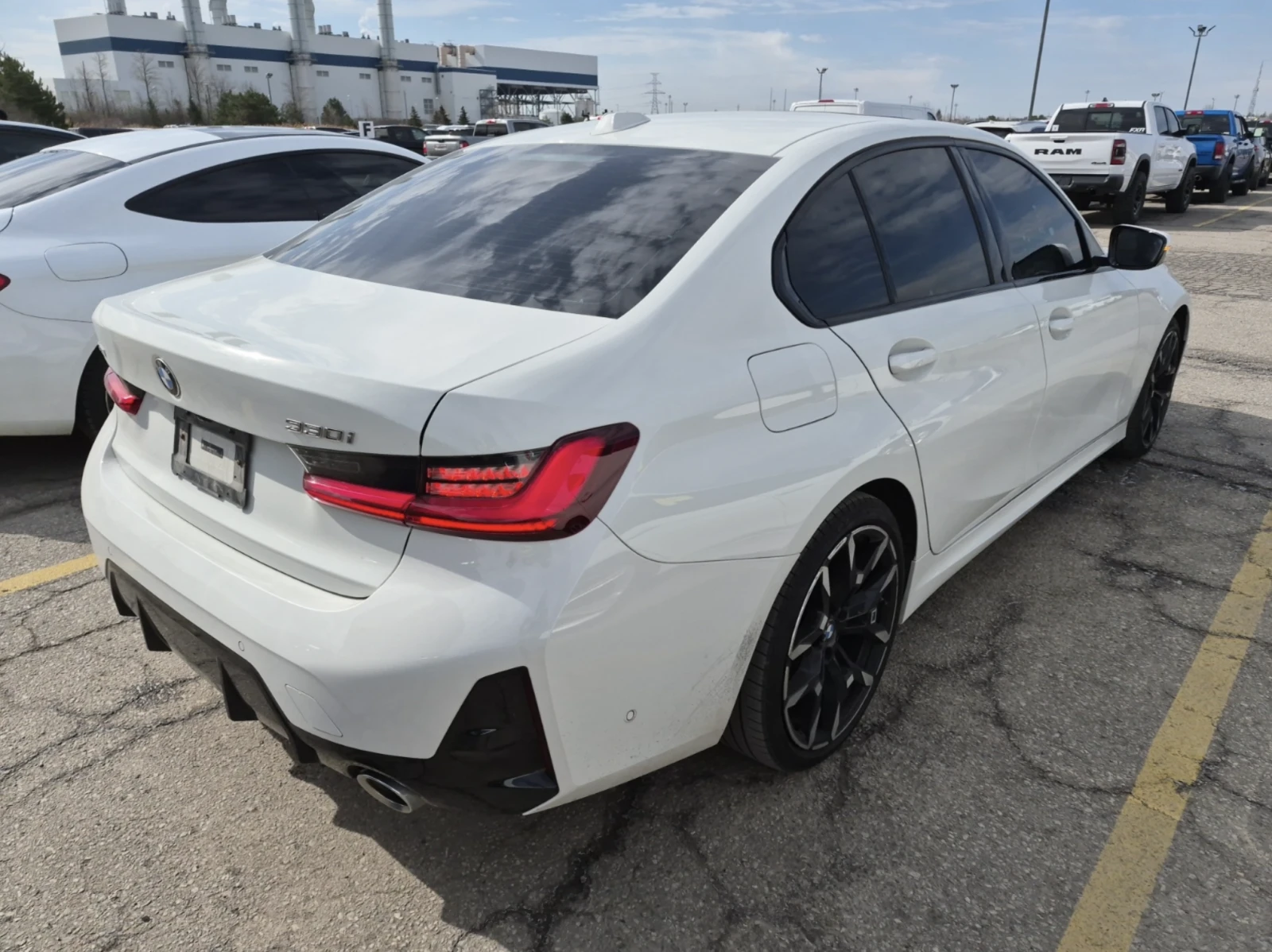 BMW 330 2025 BMW 3 SERIES 330I XDRIVE | Mobile.bg � ����������� 3