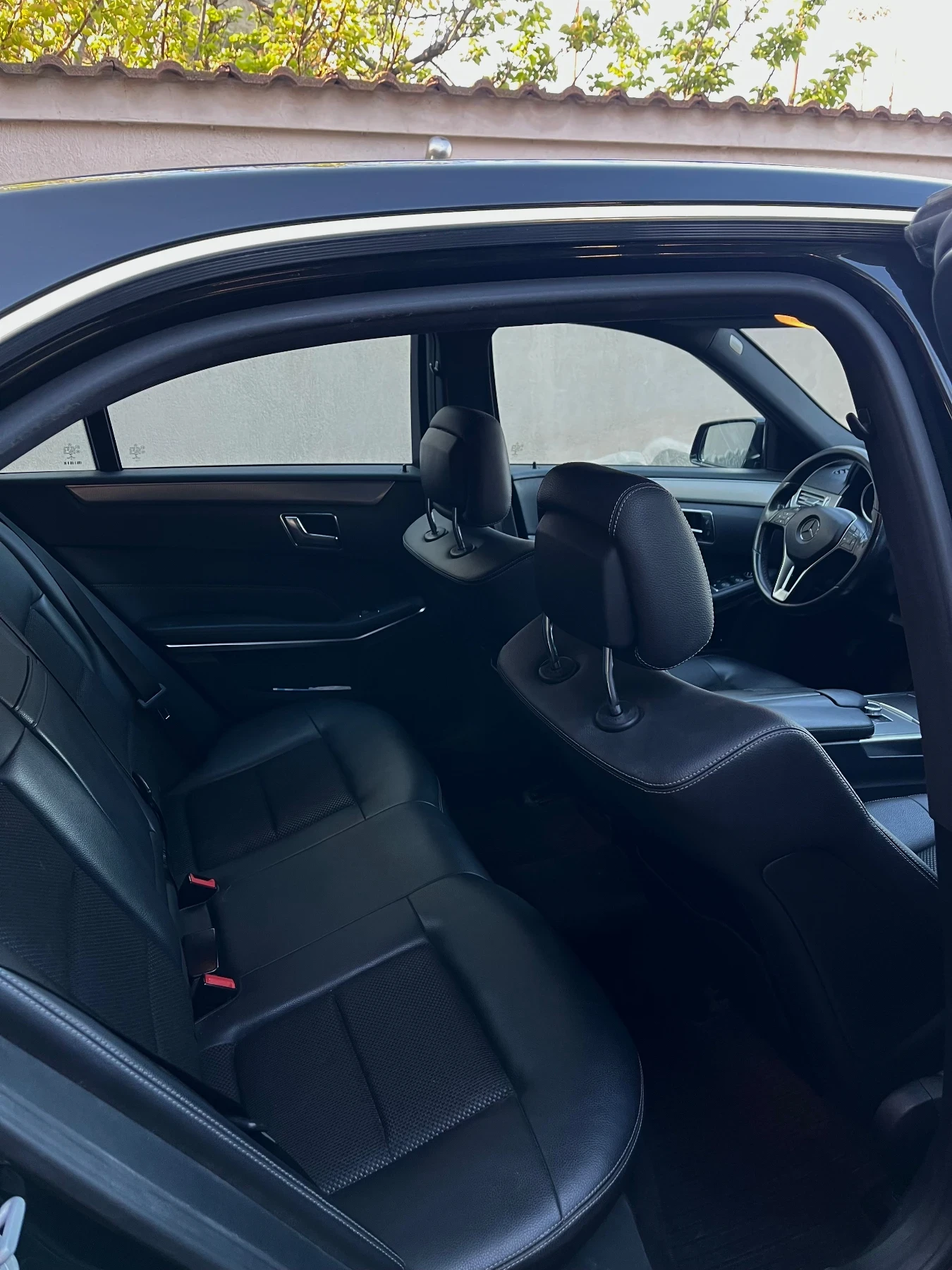 Mercedes-Benz E 220 FACELIFT, снимка 11 - Автомобили и джипове - 54308289