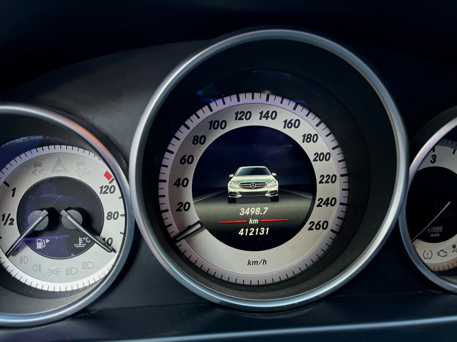 Mercedes-Benz E 220 FACELIFT, снимка 15 - Автомобили и джипове - 54308289