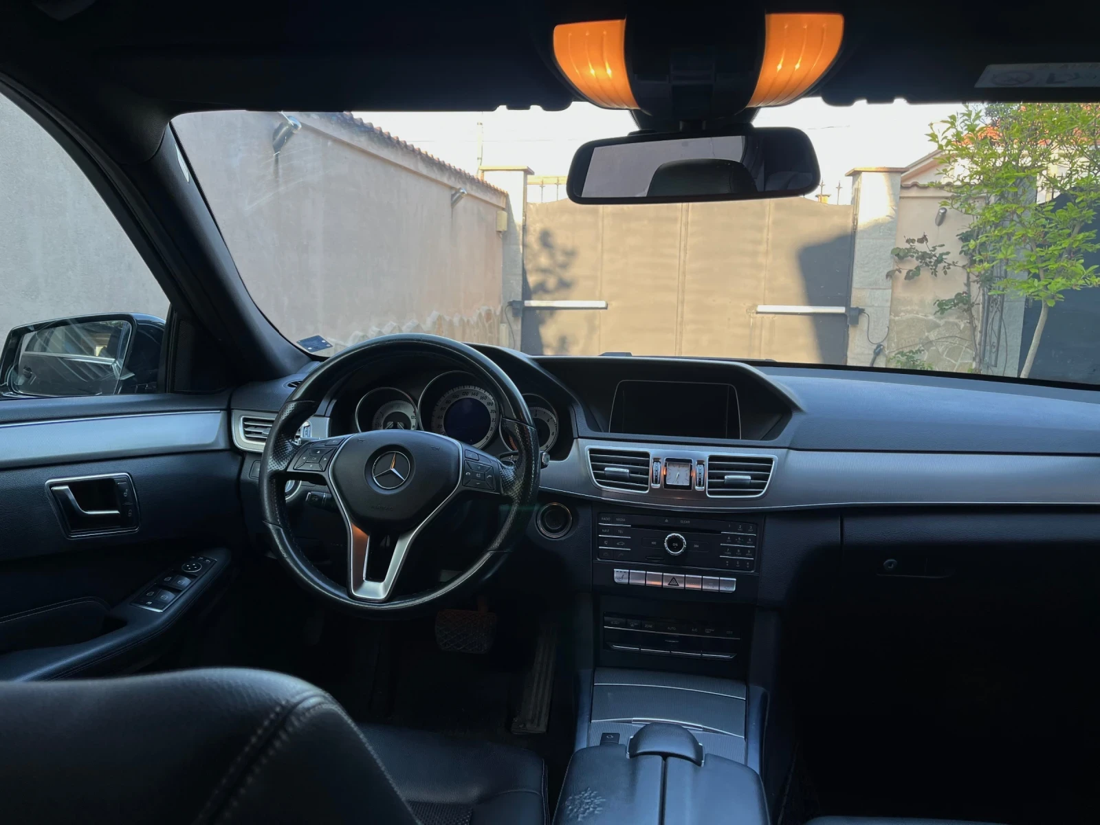 Mercedes-Benz E 220 FACELIFT, снимка 8 - Автомобили и джипове - 54308289