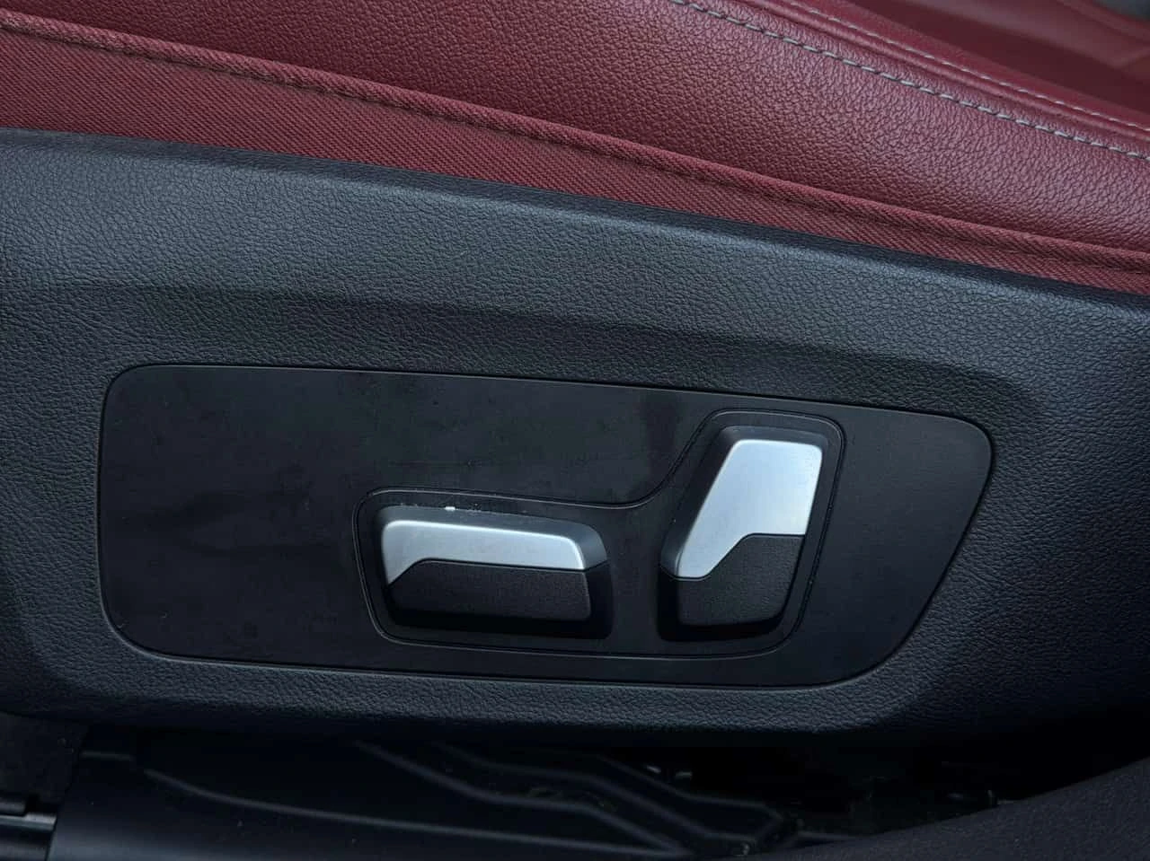 BMW 330 * KEYLESS * ШИБИДАХ * КАМЕРА * ПОДГРЕВ, снимка 16 - Автомобили и джипове - 54324090