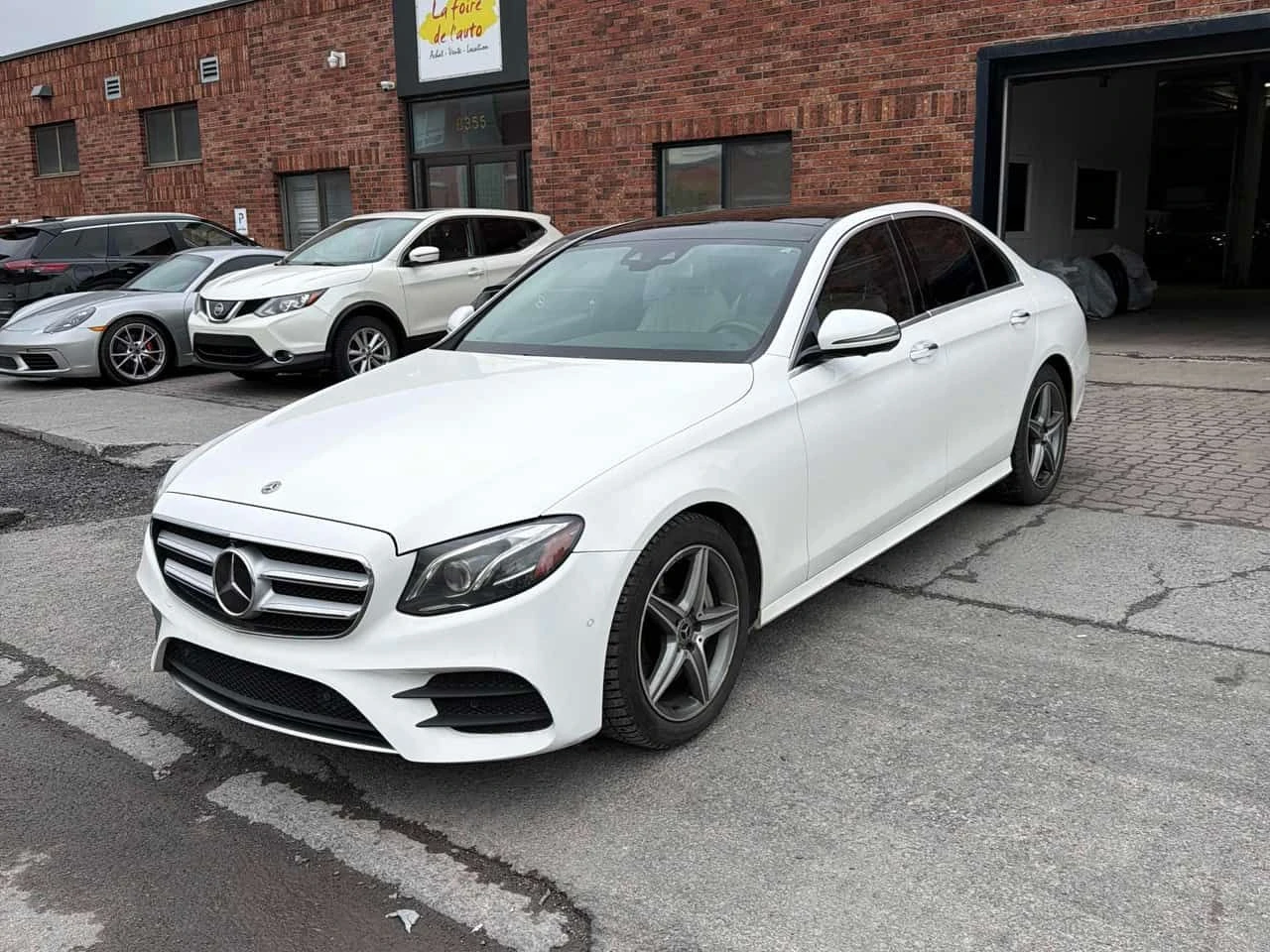 Mercedes-Benz E 400 4MATIC* DISTRONIC* BURMESTER* ОБДУХВАНЕ* 360* 