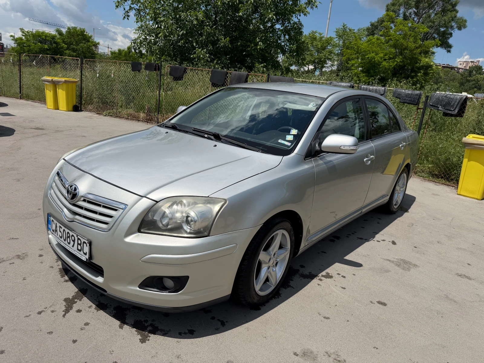Toyota Avensis 2.0 126 коня, снимка 3 - Автомобили и джипове - 55000819