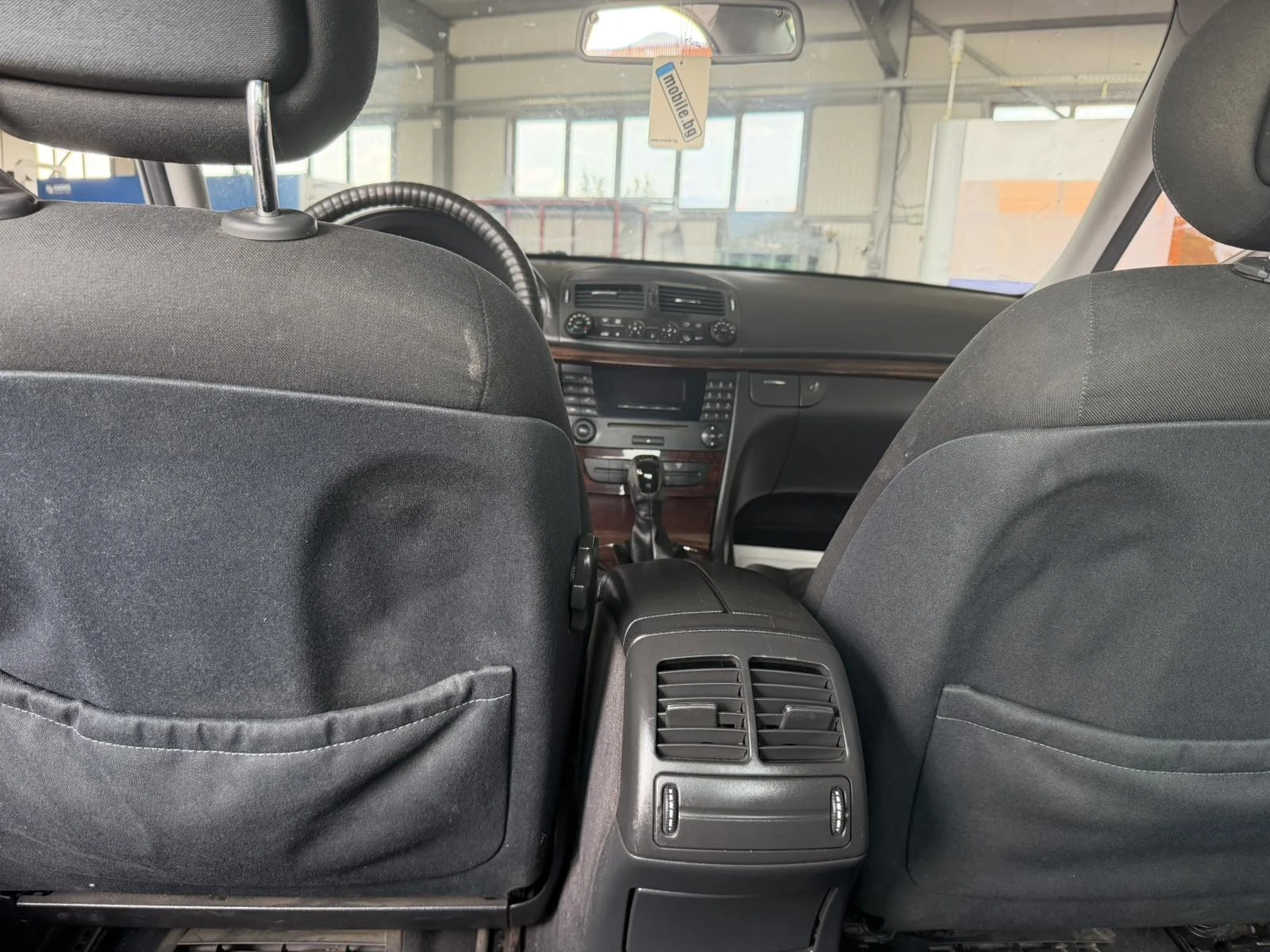 Mercedes-Benz E 220, снимка 12 - Автомобили и джипове - 55560048