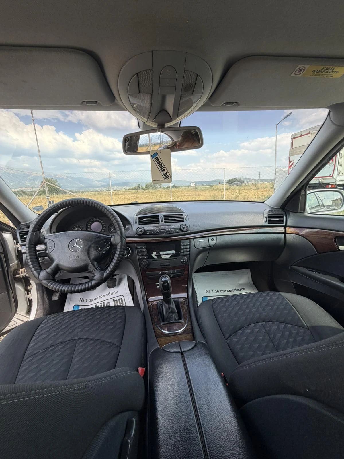 Mercedes-Benz E 220, снимка 10 - Автомобили и джипове - 55560048