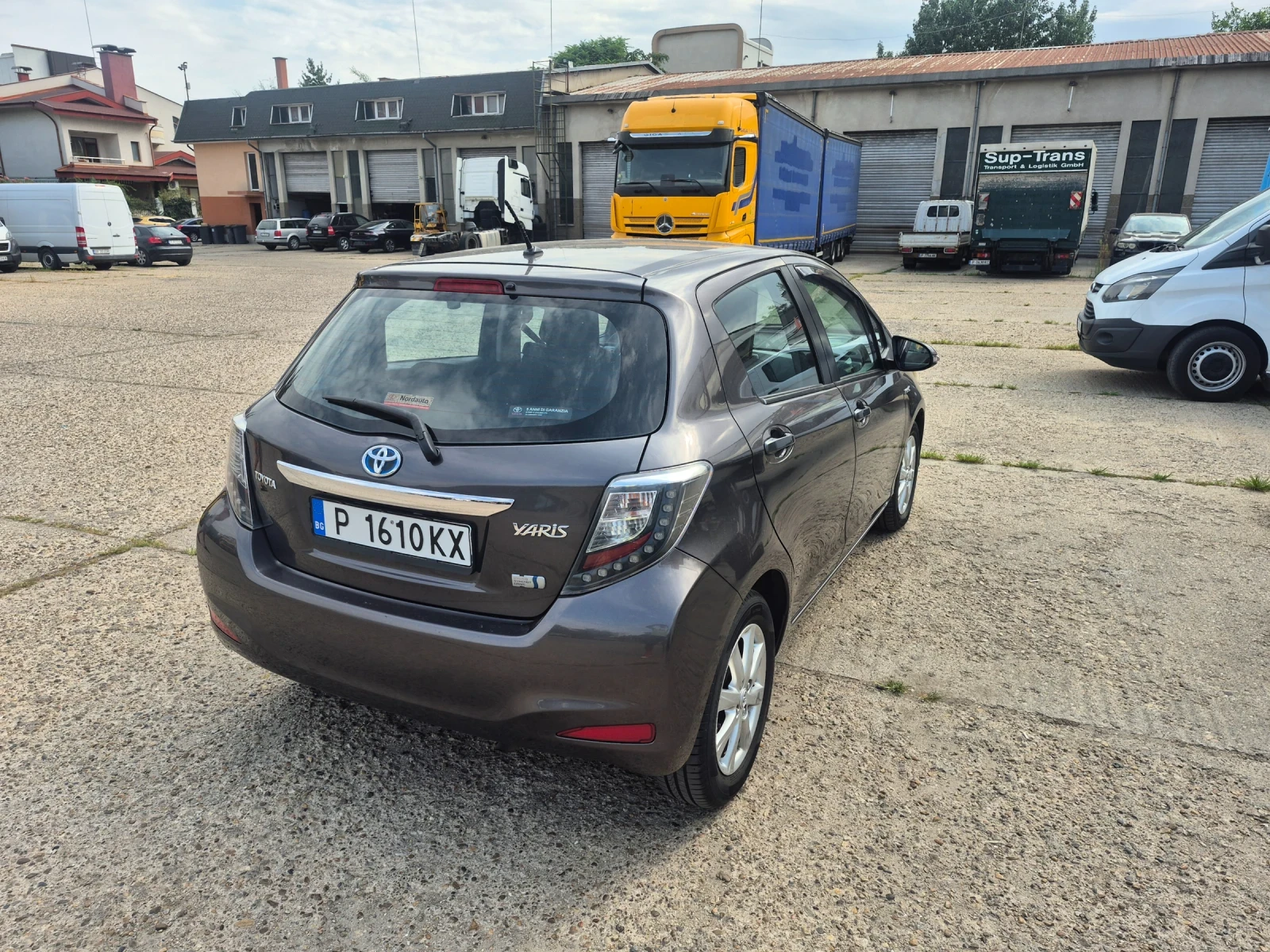Toyota Yaris ХИБРИД АВТОМАТИК, снимка 7 - Автомобили и джипове - 55650149