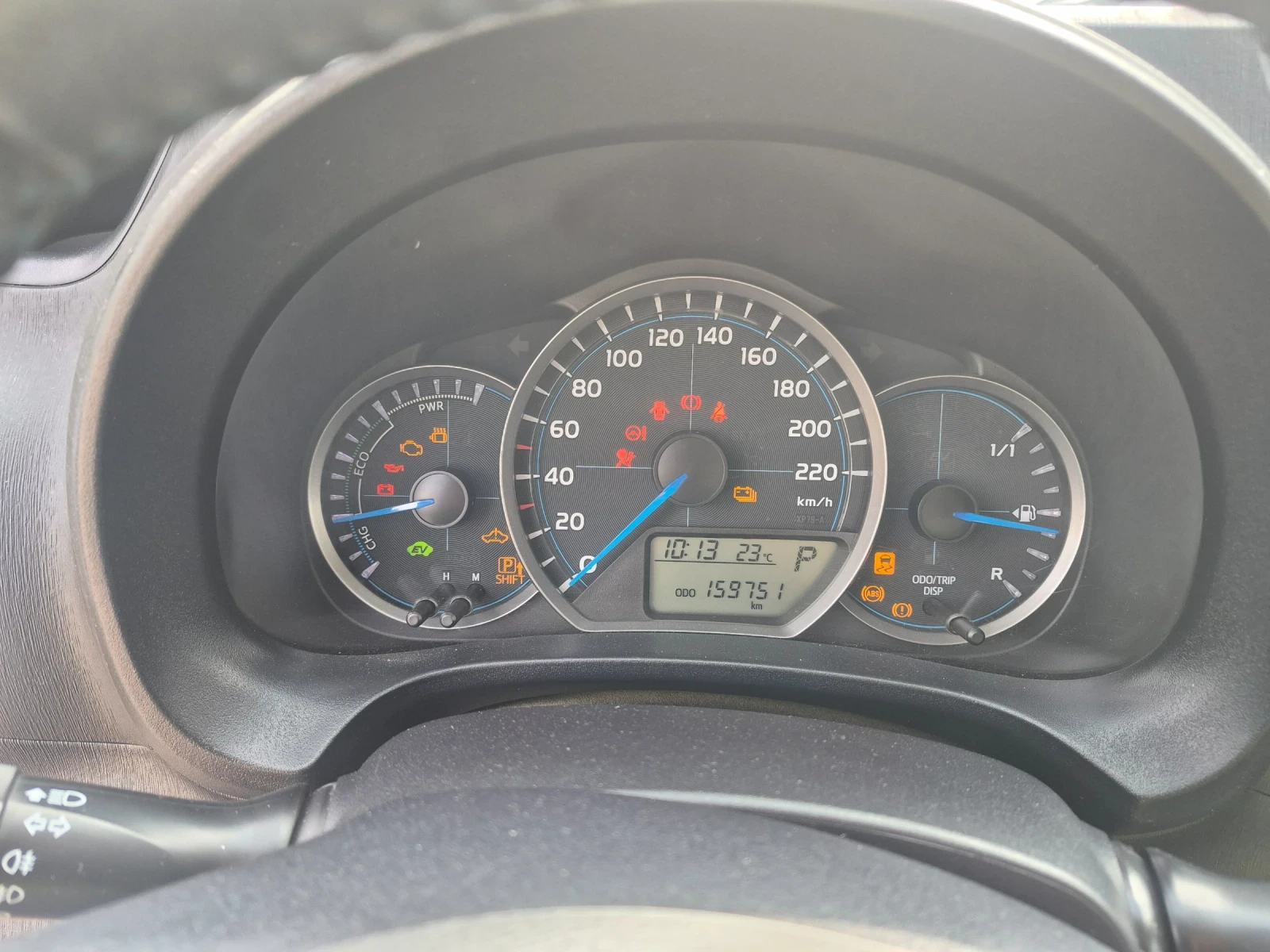 Toyota Yaris ХИБРИД АВТОМАТИК, снимка 13 - Автомобили и джипове - 55650149