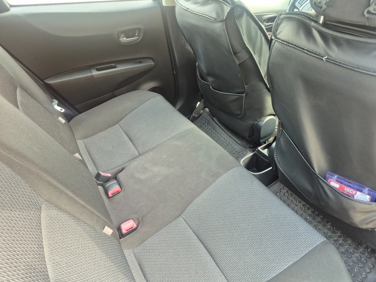 Toyota Yaris ХИБРИД АВТОМАТИК, снимка 10 - Автомобили и джипове - 55650149