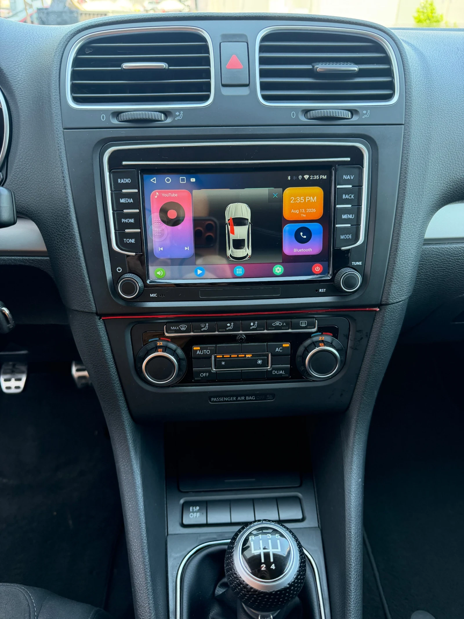 VW Golf 1.6 TDI , снимка 11 - Автомобили и джипове - 55750736