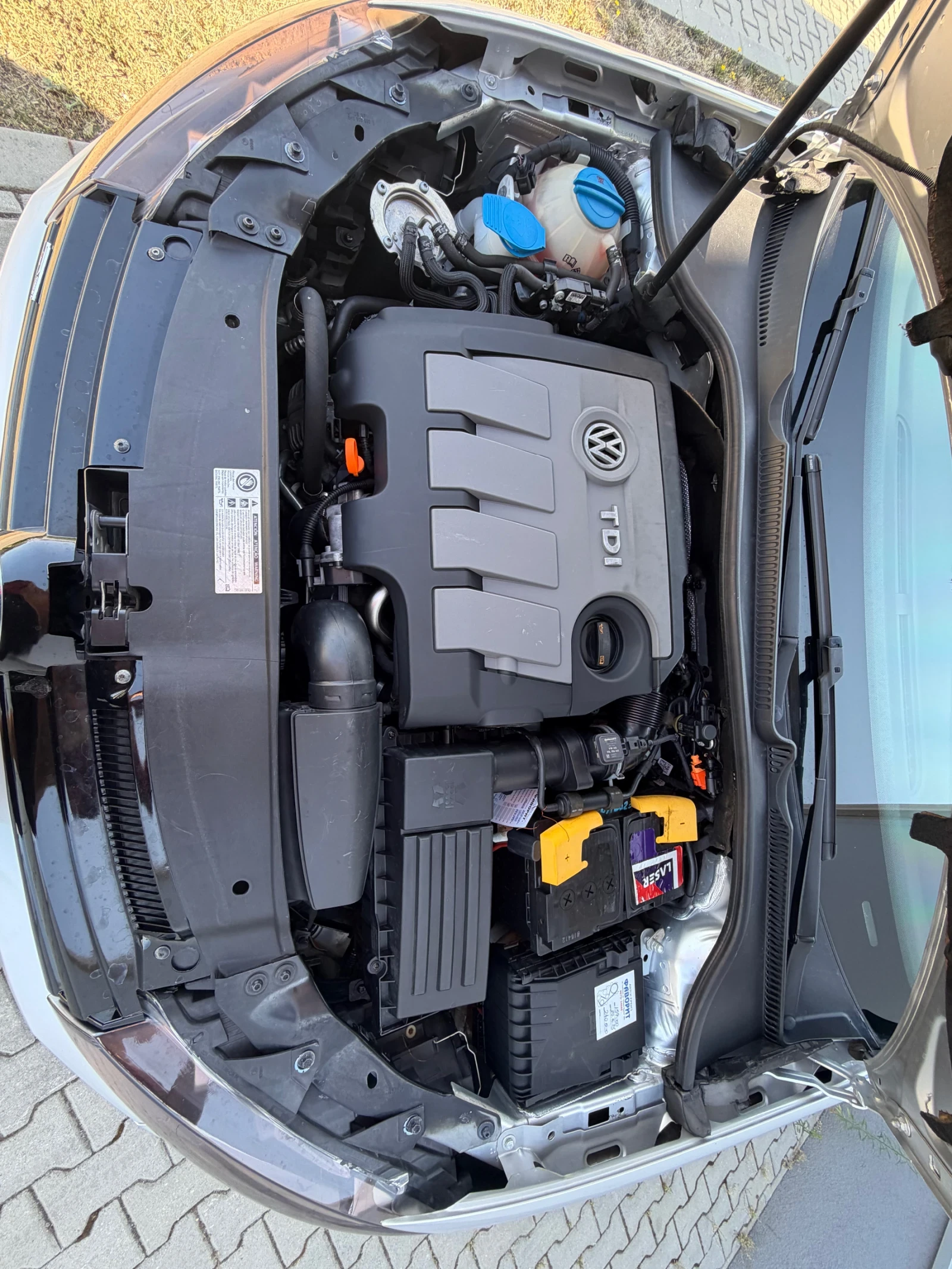 VW Golf 1.6 TDI , снимка 9 - Автомобили и джипове - 55750736
