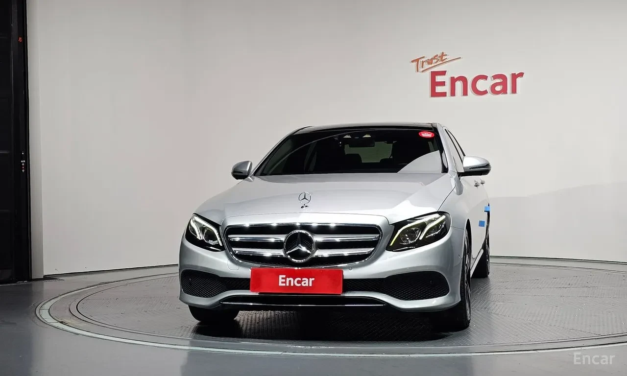Mercedes-Benz E 300 burmester* multibeam led* Parking Assist, снимка 3 - Автомобили и джипове - 55805922