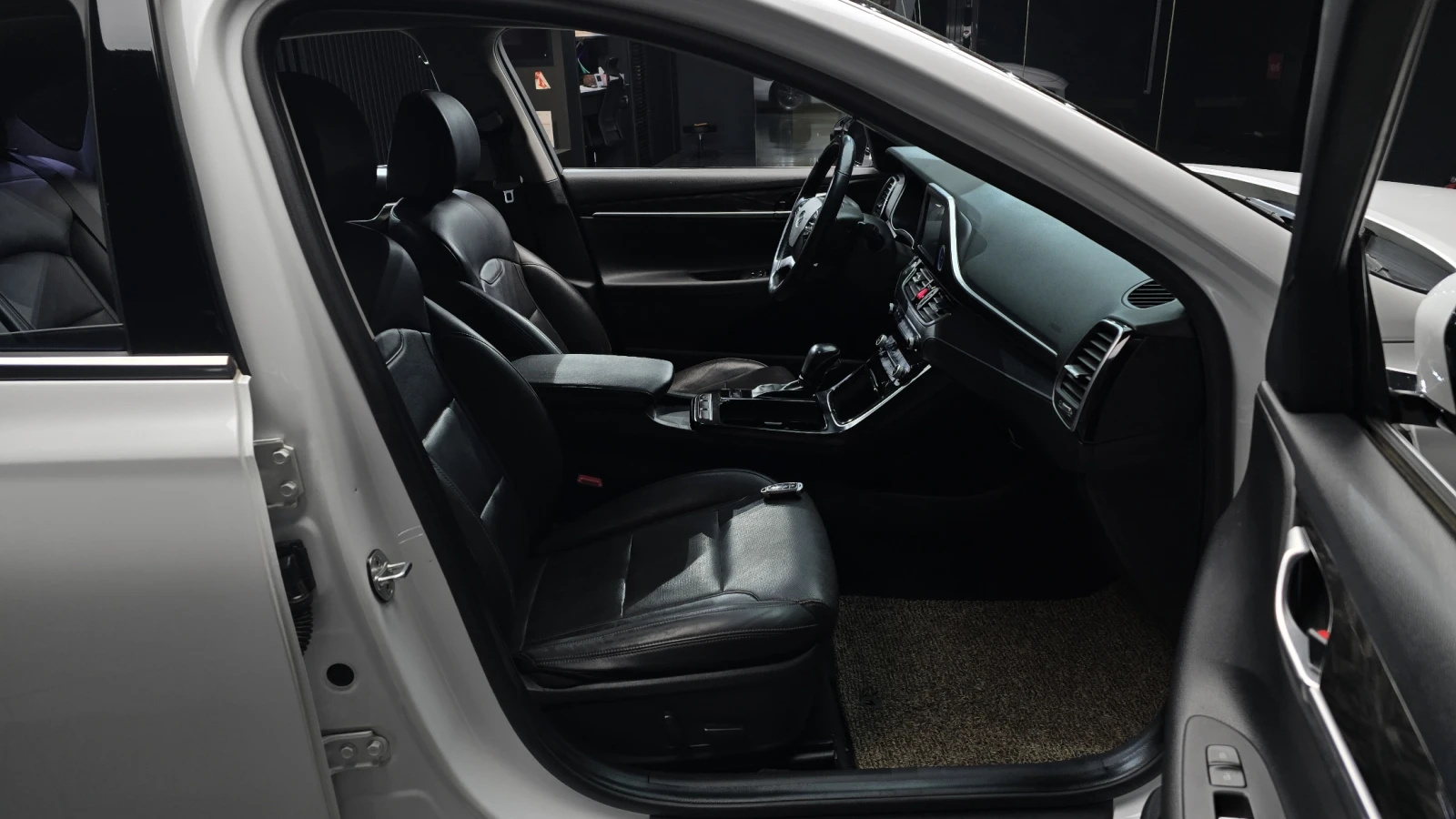 Hyundai Grandeur 3.0 LPI MODERN autoprime.bg, снимка 15 - Автомобили и джипове - 55900246