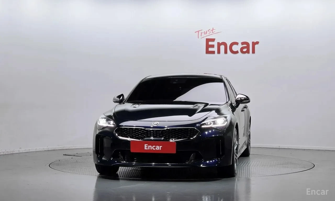 Kia Stinger 3.3 Turbo AWD | АВТОФИНАНСИРАНЕ, снимка 3 - Автомобили и джипове - 56122326