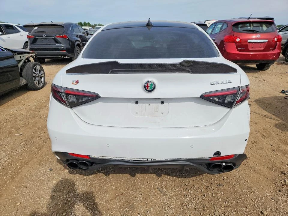Alfa Romeo Giulia 2024 ALFA ROMEO GIULIA TI, снимка 5 - Автомобили и джипове - 56231818