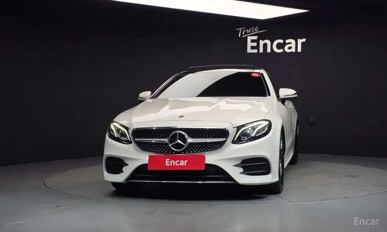 Mercedes-Benz E 220 E220d Coupe, снимка 3 - Автомобили и джипове - 56300171