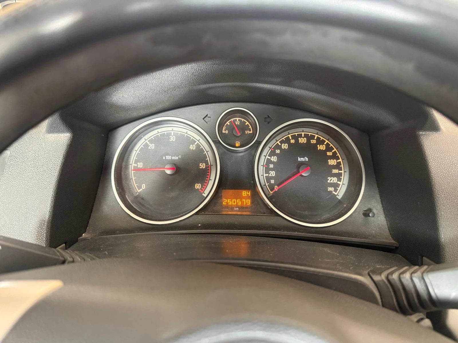 Opel Astra 1.7-CDTI, снимка 6 - Автомобили и джипове - 56414439