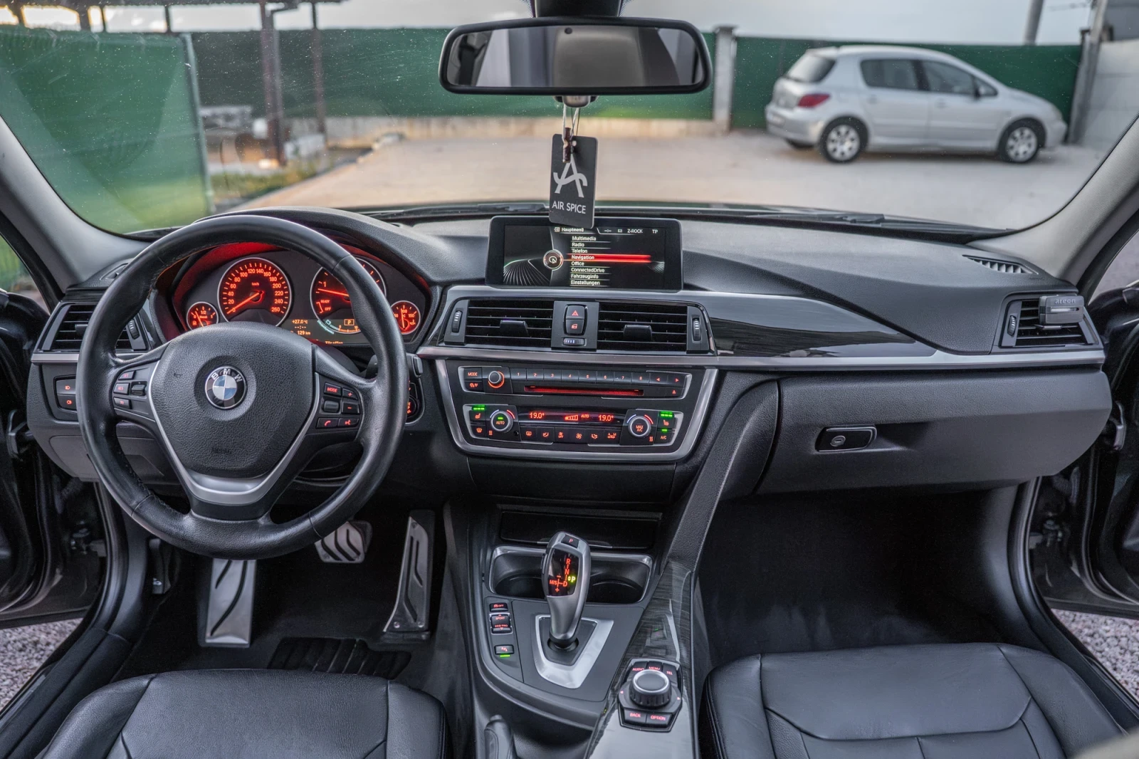 BMW 330 M PAKET FULL , снимка 9 - Автомобили и джипове - 56548953