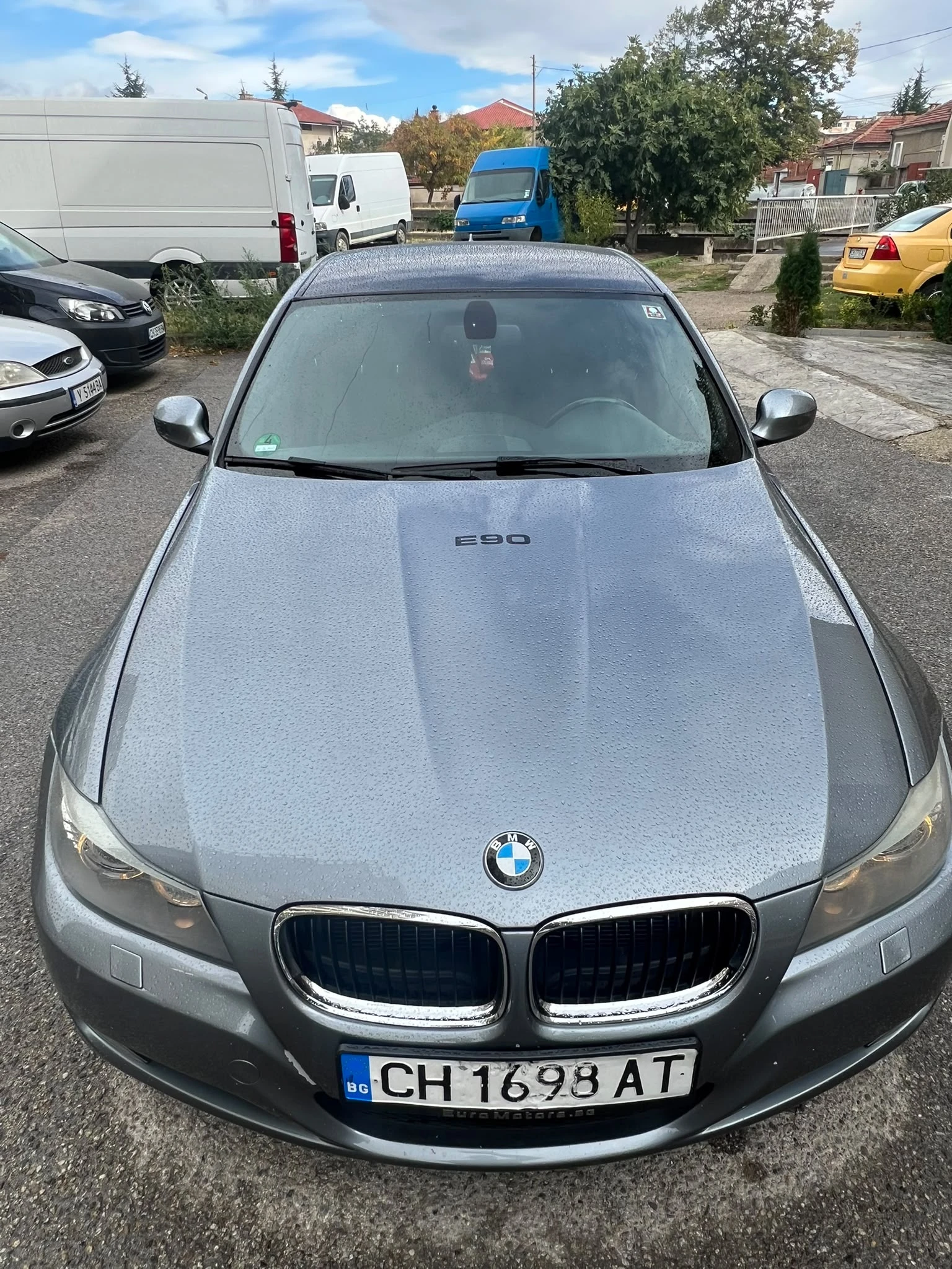 BMW 320, снимка 2 - Автомобили и джипове - 56595301